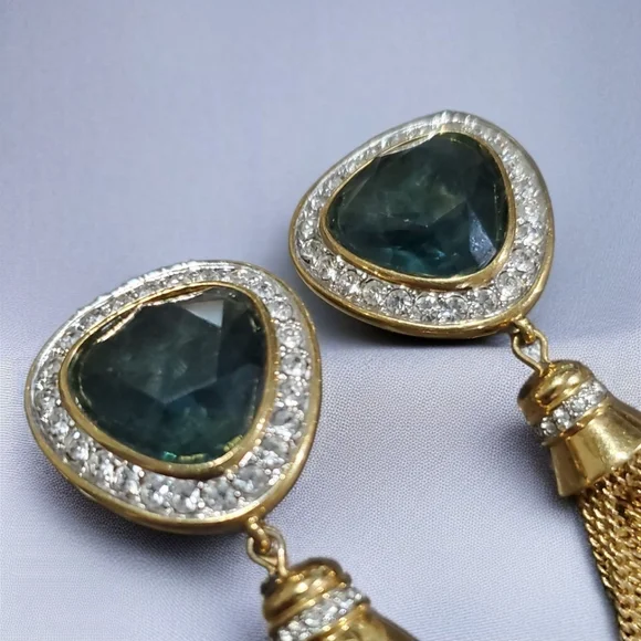 SWAROVSKI Huge Vintage Sapphire Crystal Dangle Tassel Clip-on Earrings - Picture 3 of 6